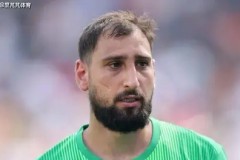 曼城逆转制胜那不勒斯，红牌成关键转折点